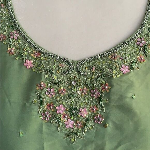 Indian/Pakistani Lehenga suit - 3 piece - Picture 5 of 8